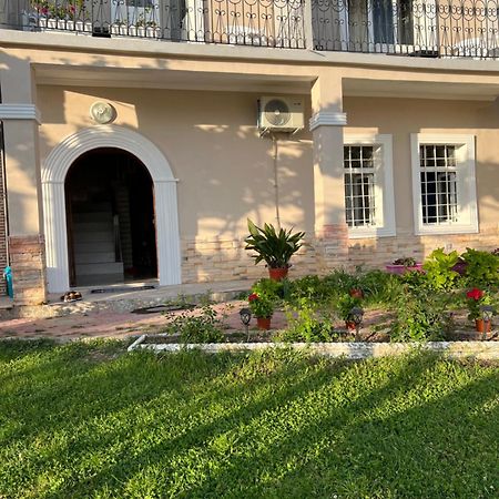 Garden Villa Guni Krujë 外观 照片