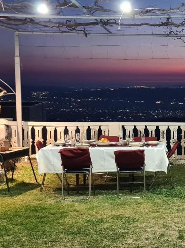 Garden Villa Guni Krujë 外观 照片